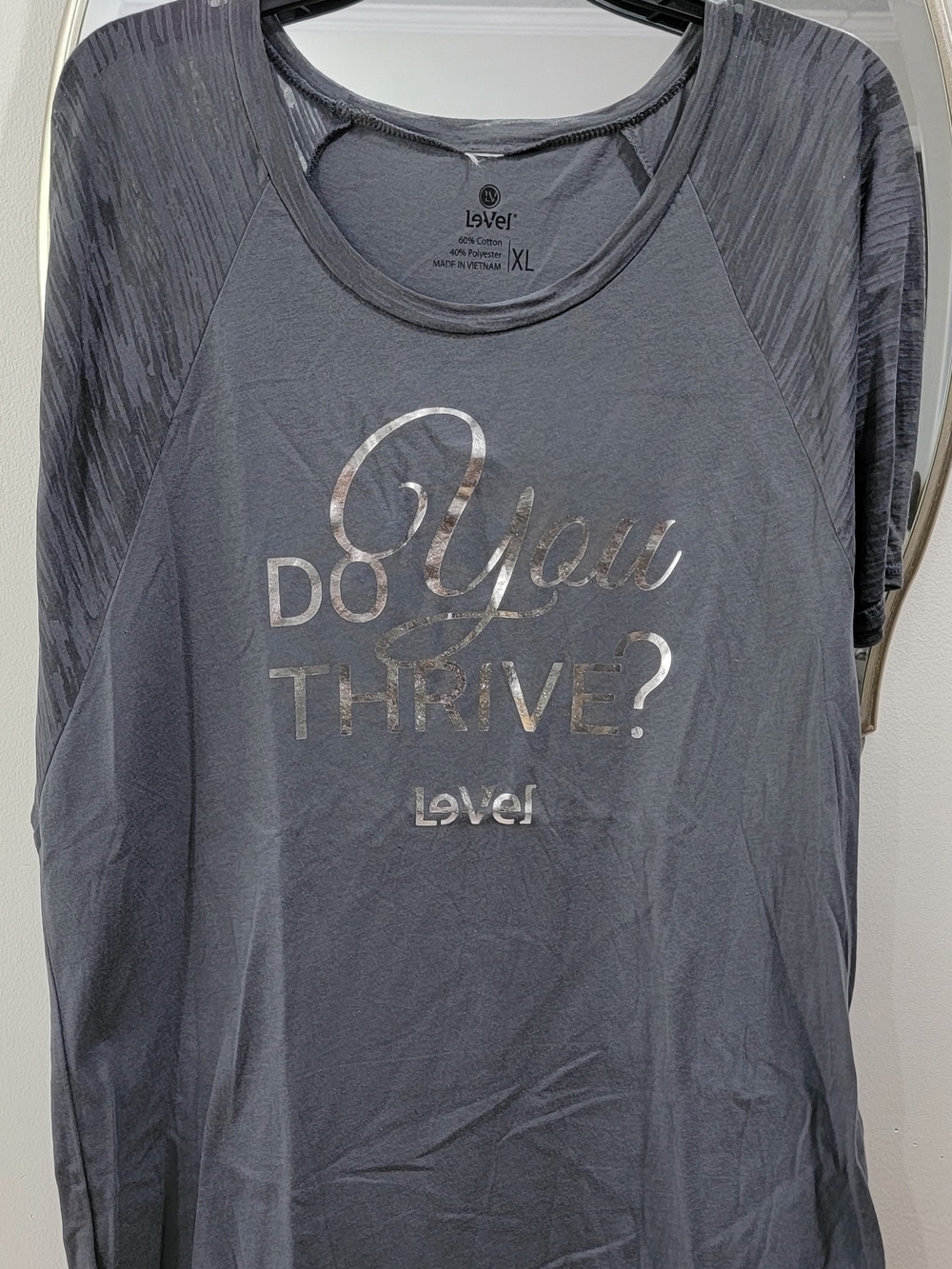 Women’s Charcoal Gray 'Do You Thrive?' Graphic Tee - XL